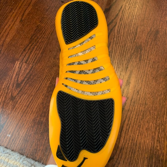 Jordan 12 University Gold retro - Picture 12 of 16